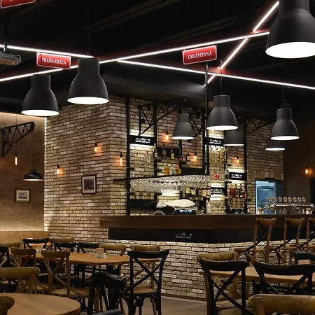 فندق Azul & Restaurant بارتيزانسكى