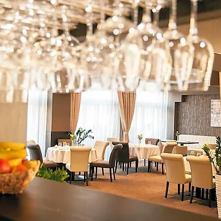 Azul Hotel&restaurant 4* Partizánske